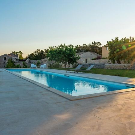 Baglio Cella - Appartamenti Per Vacanze Модіка Екстер'єр фото