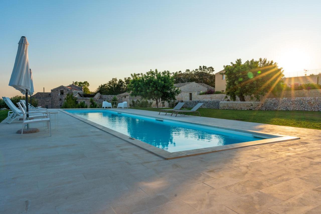 Baglio Cella - Appartamenti Per Vacanze Модіка Екстер'єр фото